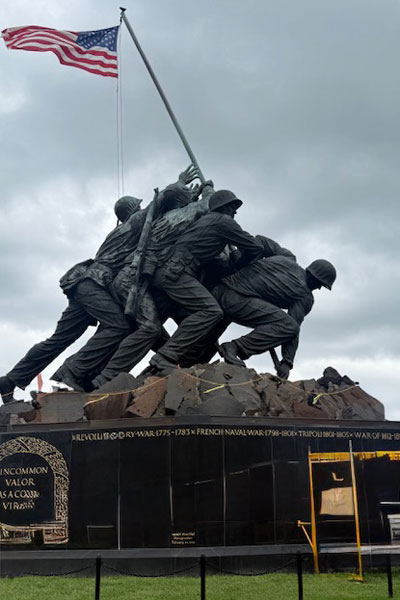Iwo Jima Statute at the Marine Corps Memerial Iwo Jima Statute at the Marine Corps Memorial